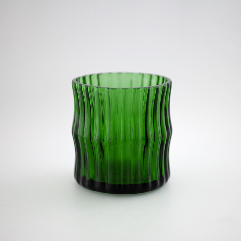 Lill-Lina, ljuslykta i grönt glas från Reijmyre