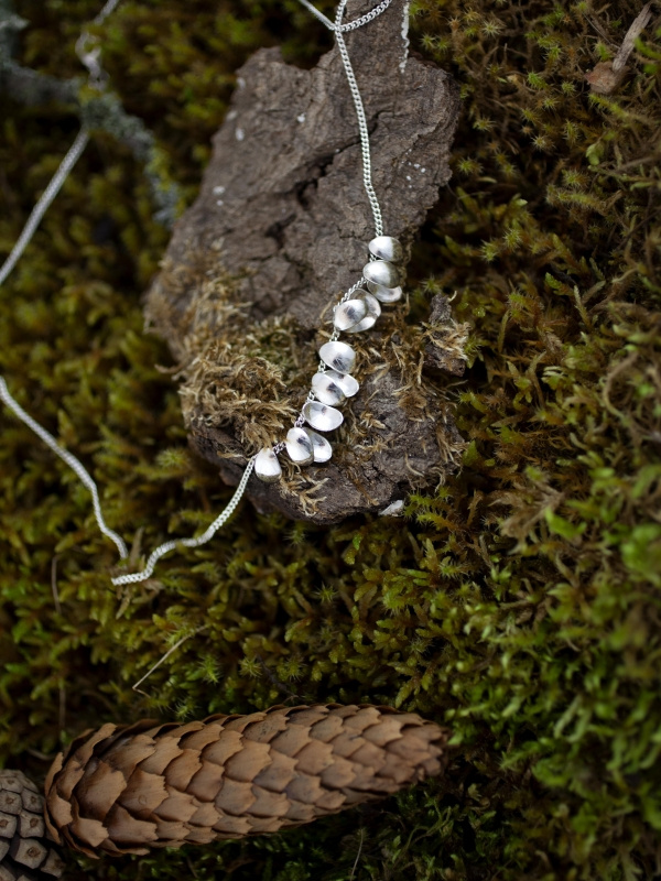 Ovrebruket, Lingonblad, necklace in silver