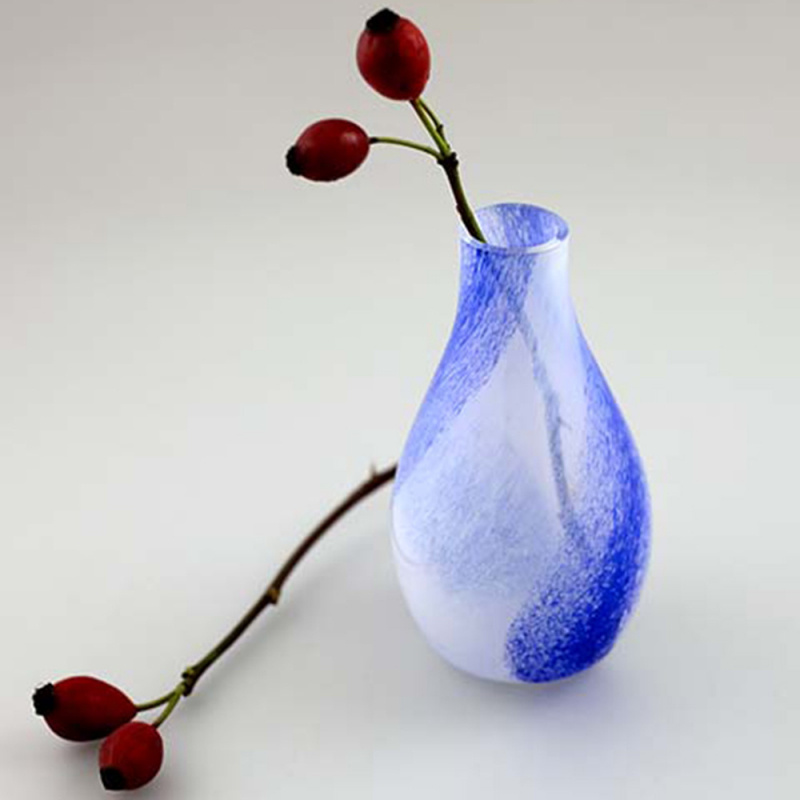 Bud vase, blue and white