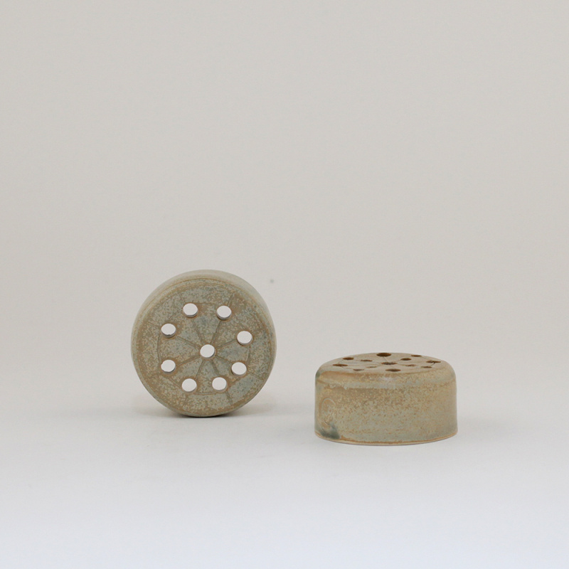 Blomstergroda, Ojorojo Keramik.